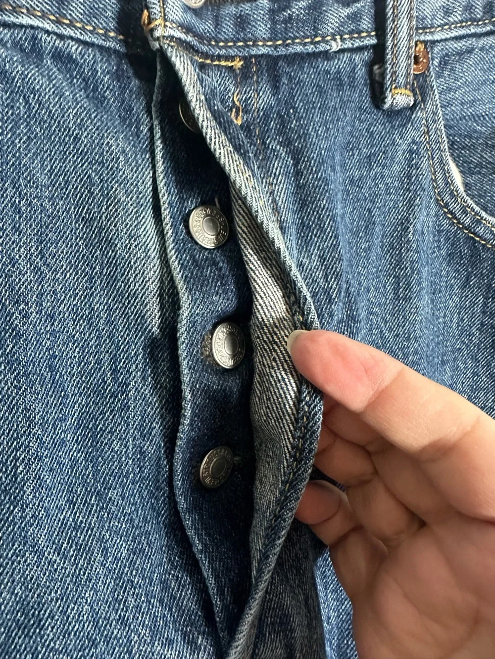 Levi’s 501 Button-Fly Jeans 38x29 (Tag 38x30)